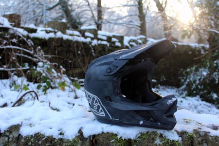 Troy Lee D4 Carbon